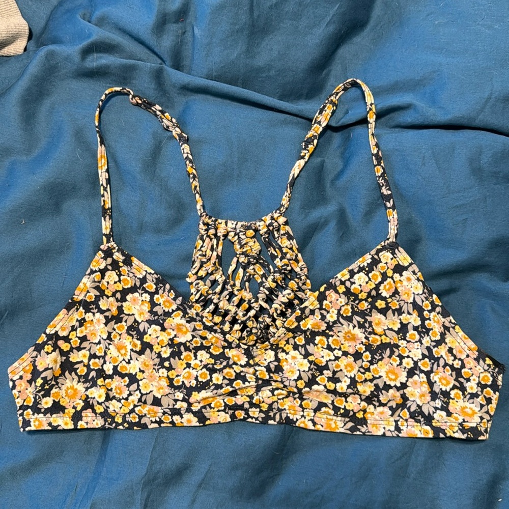 Volcom top